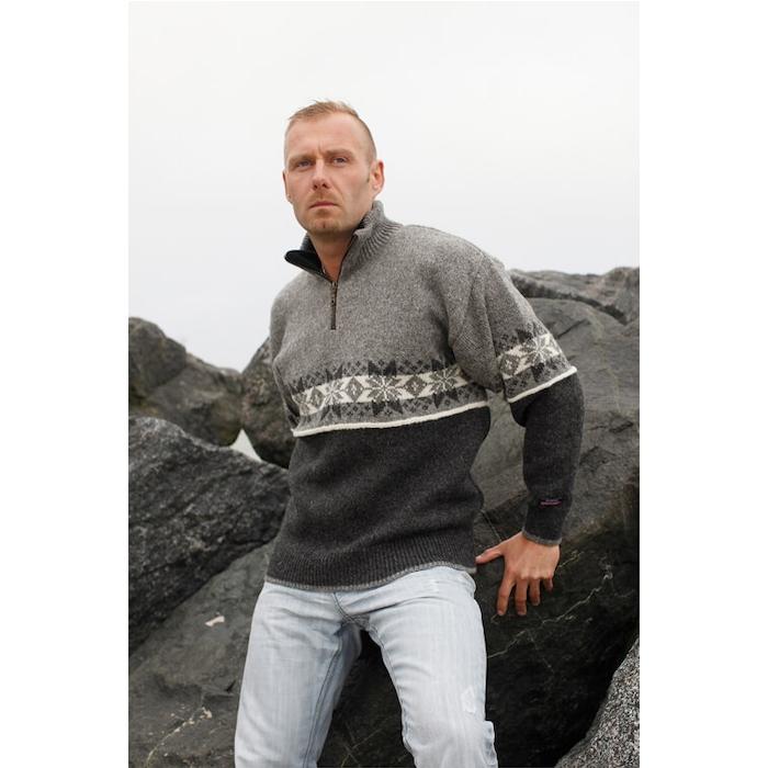 Norsk Uld Sweater med Lynlås og Nordisk Mønster – Tilbud!