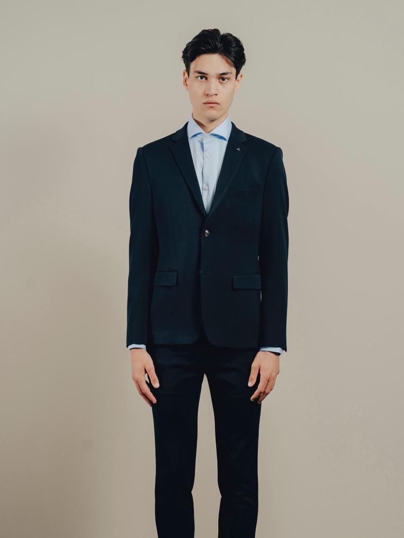 Genius Slim Jakkesæt i Ultra Mørk Navy – Hurtig Levering!