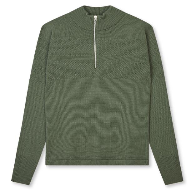 Klemens Half Zip Strik i Four Leaf Clover fra Mads Nørgaard