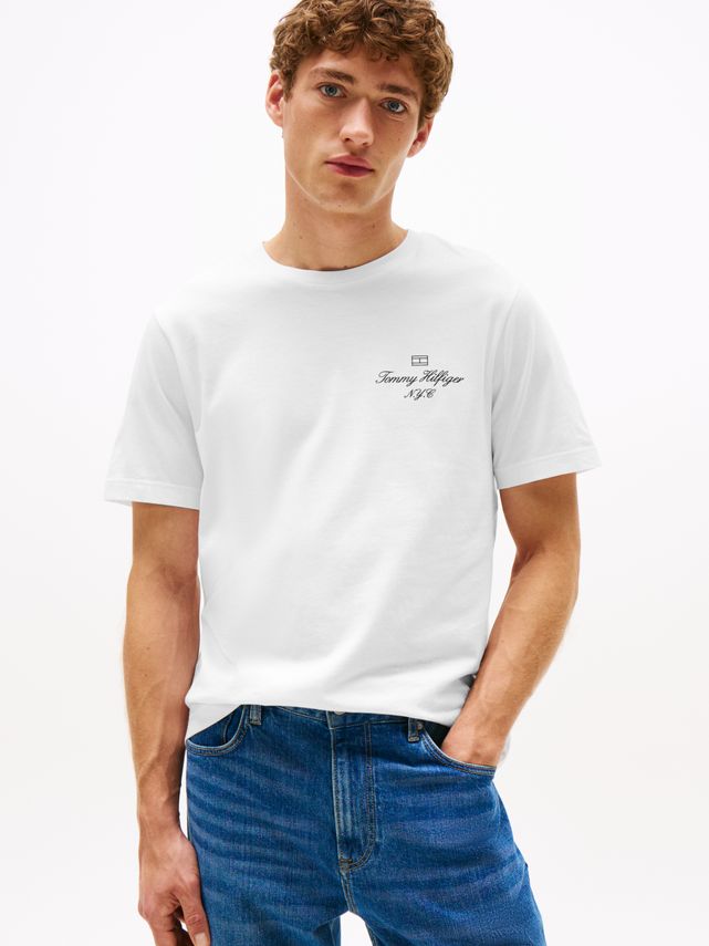 Outline Flag Script Tee fra Tommy Hilfiger
