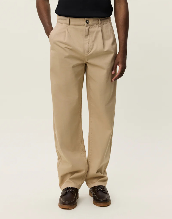 Romeo Pleated Chino Pants fra Les Deux