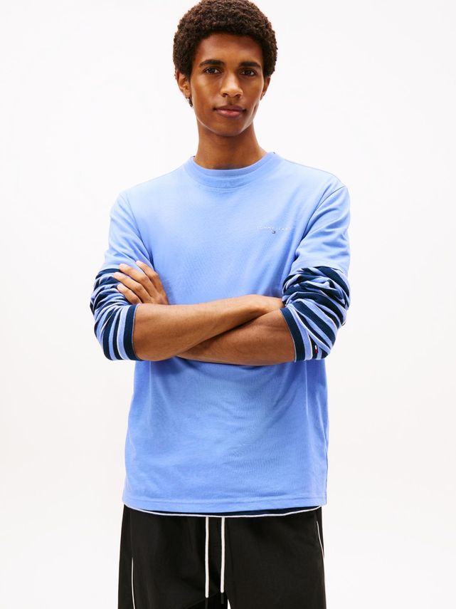 Tjm Slim Linear Chest Tee Ext fra Tommy Jeans