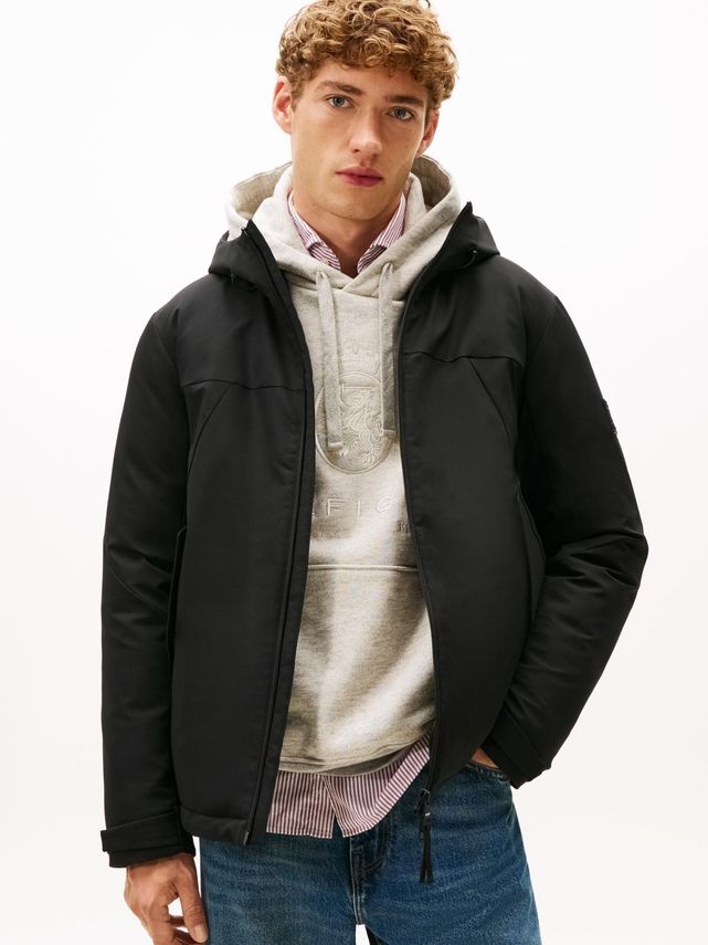 Tech Hooded Short Padded Jacket fra Tommy Hilfiger