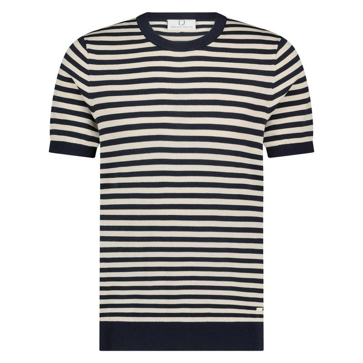 Boaz Strikket T-Shirt med Striber - Stilfuld Komfort