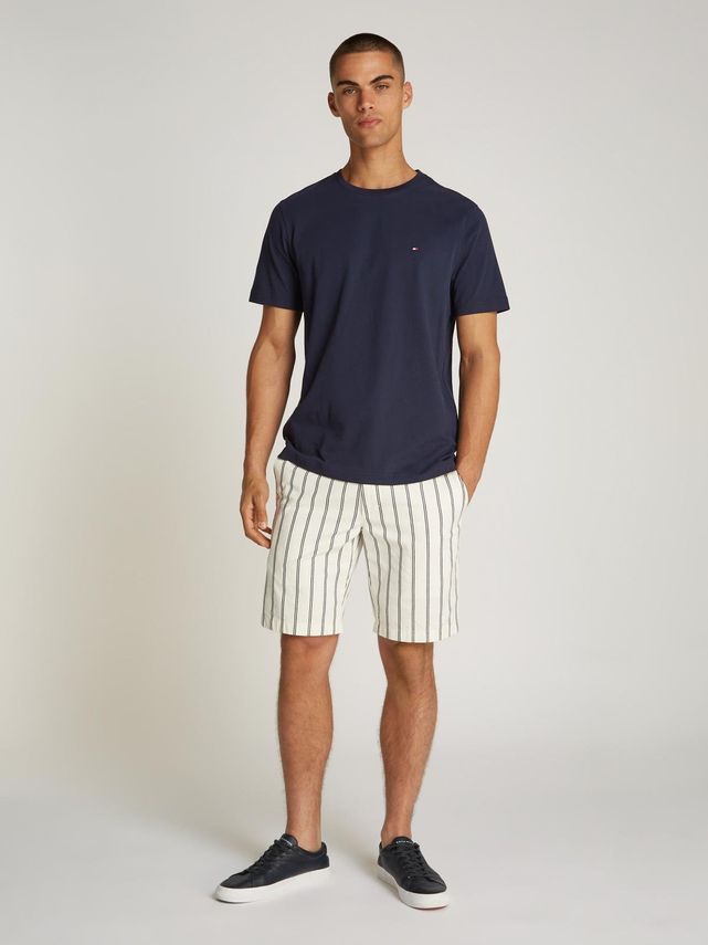 Tommy Hilfiger Essential T-shirt på tilbud – Klassisk stil